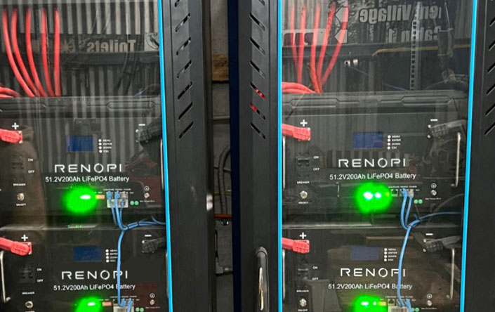 Inversor fuera de red RENOPI de 24 kVA con sistema de batería Lifepo4 de 100 KWH en Australia